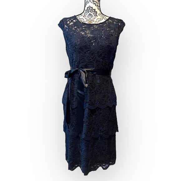 Marina NWT Tiered Lace Sheath Mini Dress Navy sz 6 - Picture 1 of 10